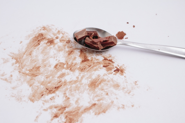 服や布についたチョコレートの染みを落とす方法 時間がたっても大丈夫